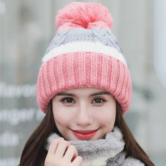 Winter Colorful Knit Pom Pom Hat with Neck Gaiter - Picture 4 of 6